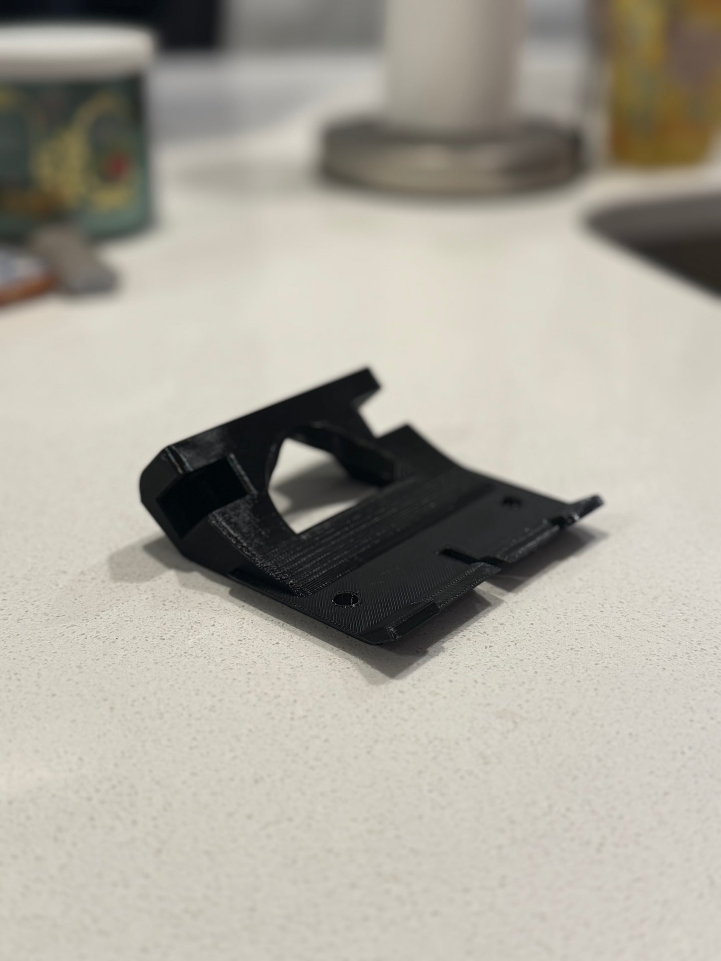 ETM RTR Taillight Bracket - Replacement